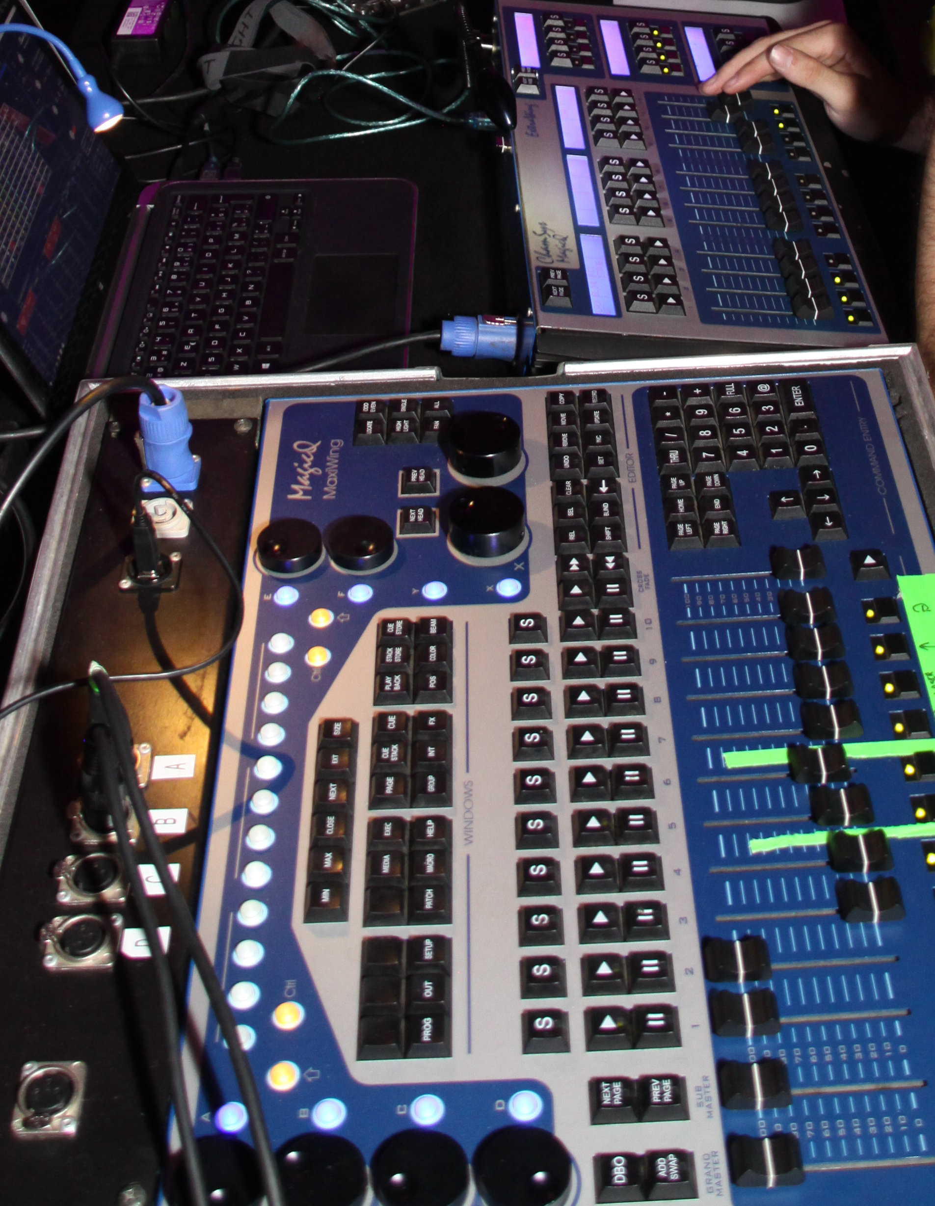 Consoles d'éclairage Chamsys